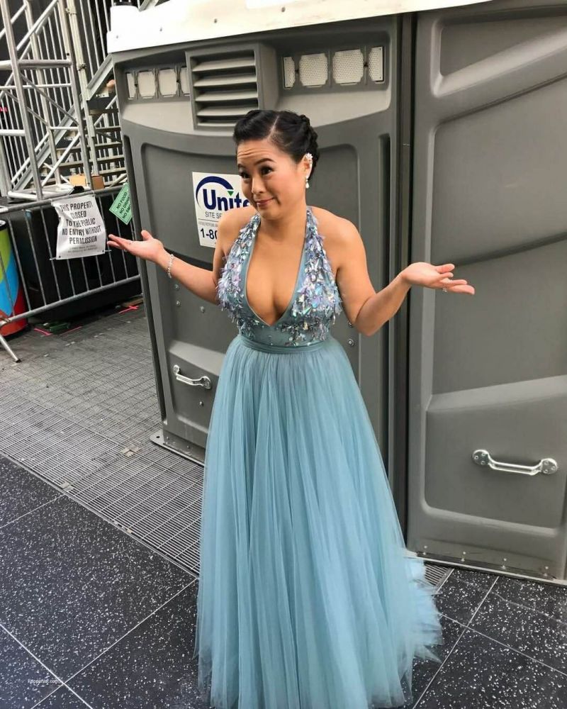 Kelly Marie Tran Sexy Tits and Ass Photo Collection - Fappenist
