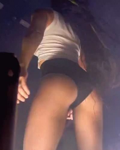 Charli XCX Ass and Bouncing Big Tits On Stage