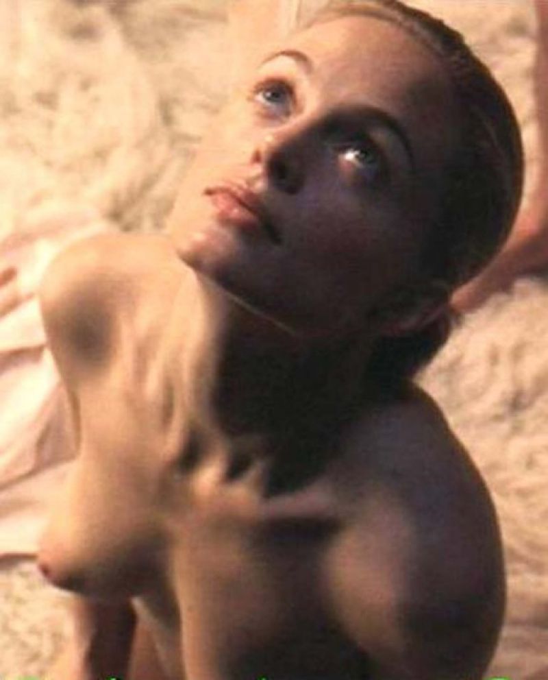 Heather Graham Nude Photo and Video Collection - Fappenist